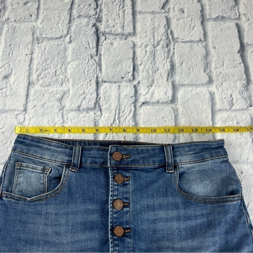 Indigo Rein Denim skirt, denim front button mini skirt, size 9/28 - Picture 7 of 8